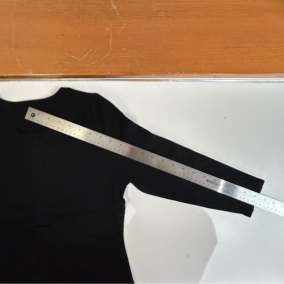 NWT Unique Vintage Size Small (4) Black Sweater with Spiders and Webs 557 - Picture 12 of 13